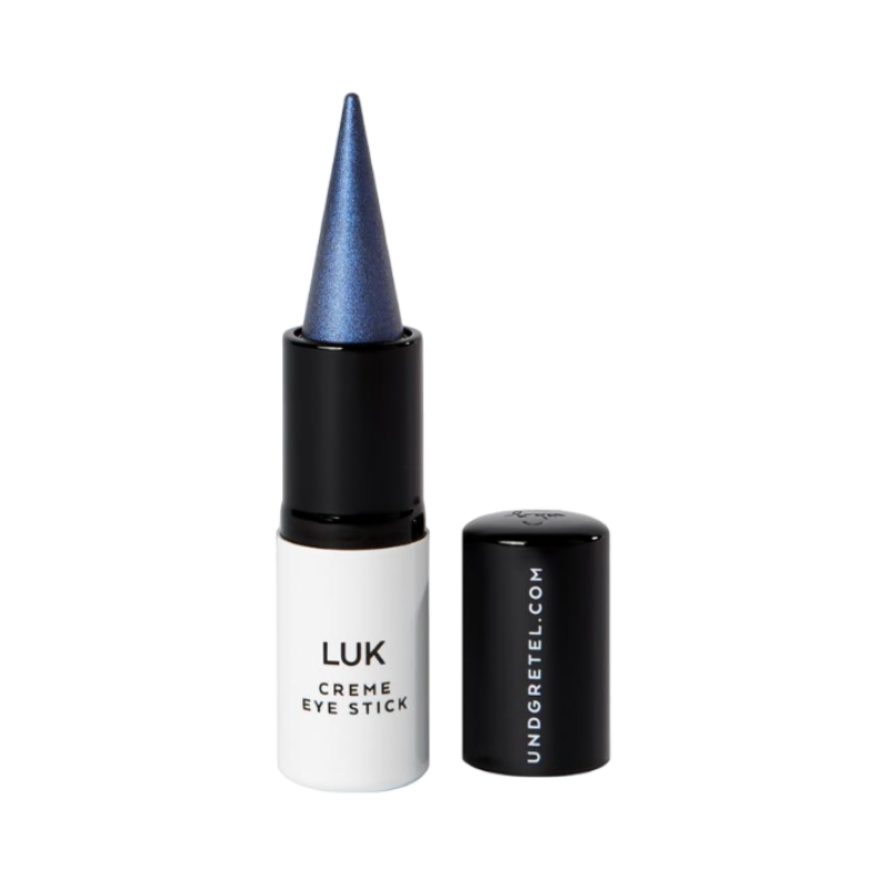 UND-GRETEL-LUK-CREME-EYE-STICK-2-SAPPHIRE UND GRETEL LUK Creme Eye Stick in der Farbe Sapphire, geöffnete Verpackung mit abgenommenem Deckel.
