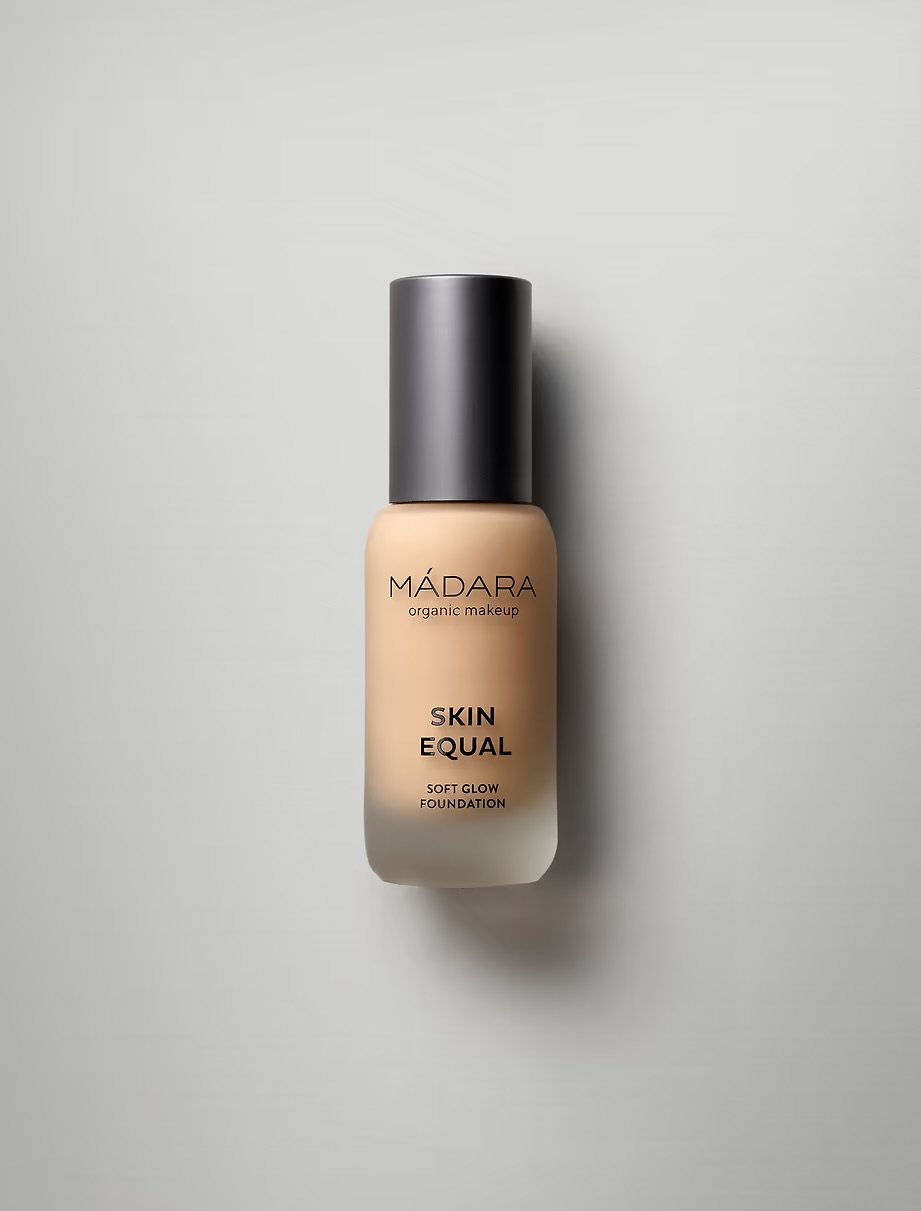MADARA Organic Skincare SKIN EQUAL Foundation, #40 SAND