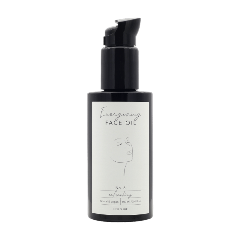 HELLO SUE No. 6 Energetisierendes Gesichtsöl, 100 ml, schwarzer Spender mit weißem Etikett.