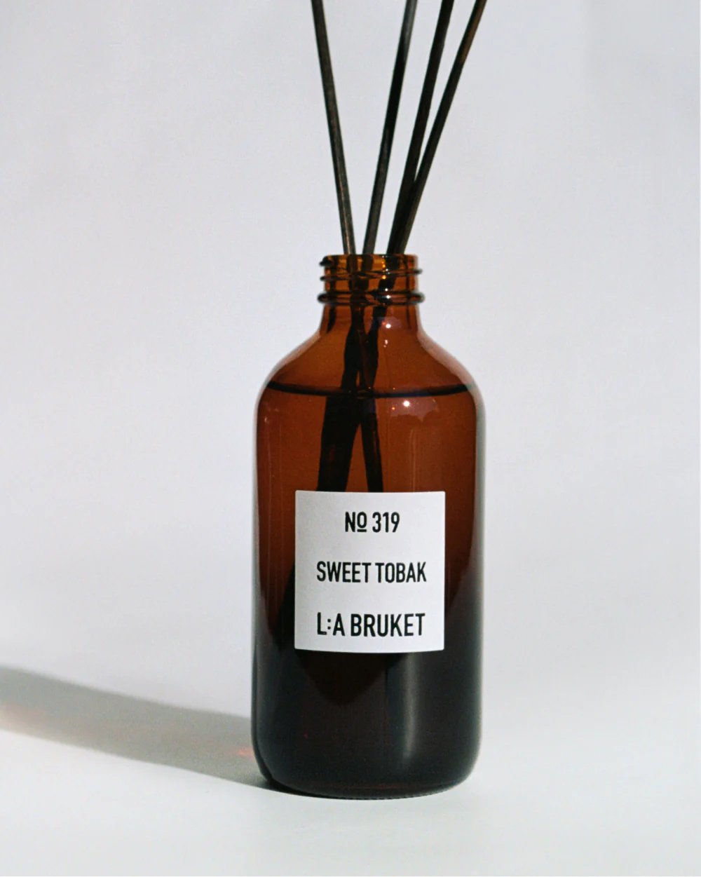 L:A BRUKET No. 319 Room Diffuser Sweet Tobac