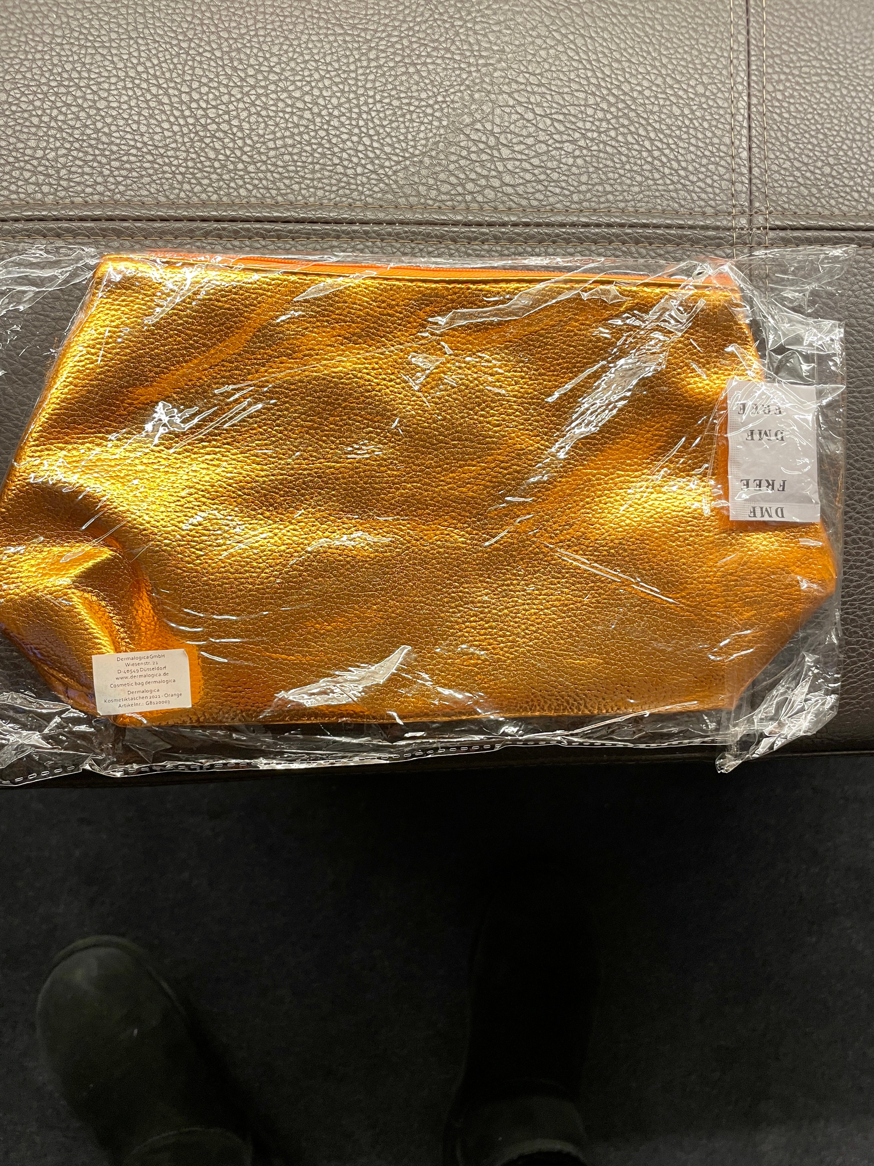 IMG_2515 Sac de beauté Dermalogica orange