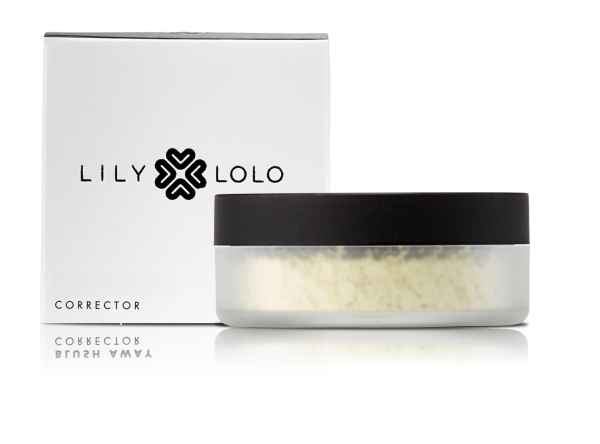 Lily Lolo Corrector in einer transparenten Dose mit schwarzem Deckel, daneben die weiße Verpackung mit dem Logo.