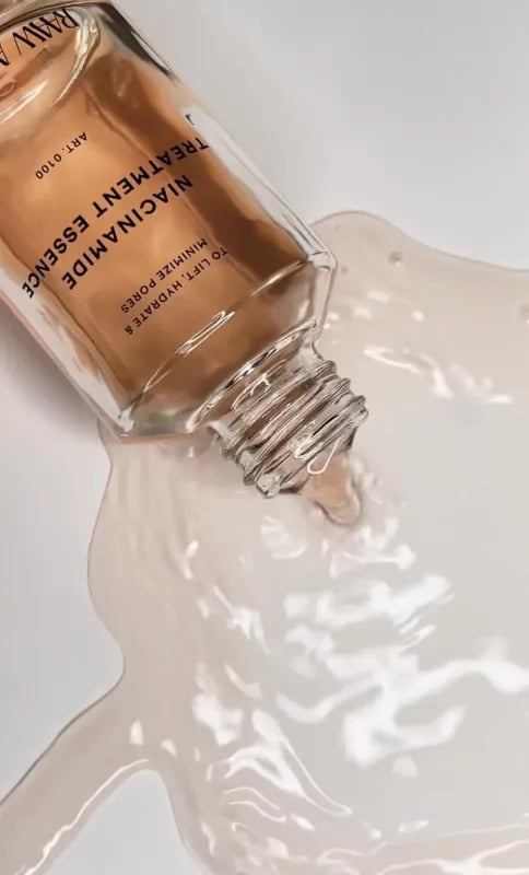 RAAW Alchemy Niacinamide Treatment Essence essence