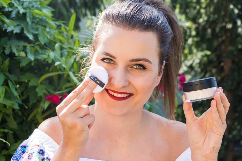TEAOLOGY White Tea Perfecting Powder poudre pour le visage