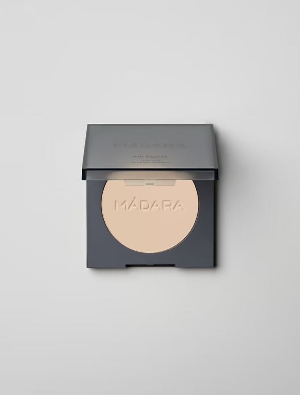 MADARA Organic Skincare AIR EQUAL Soft Silk Mineral Powder, #1 FAIR