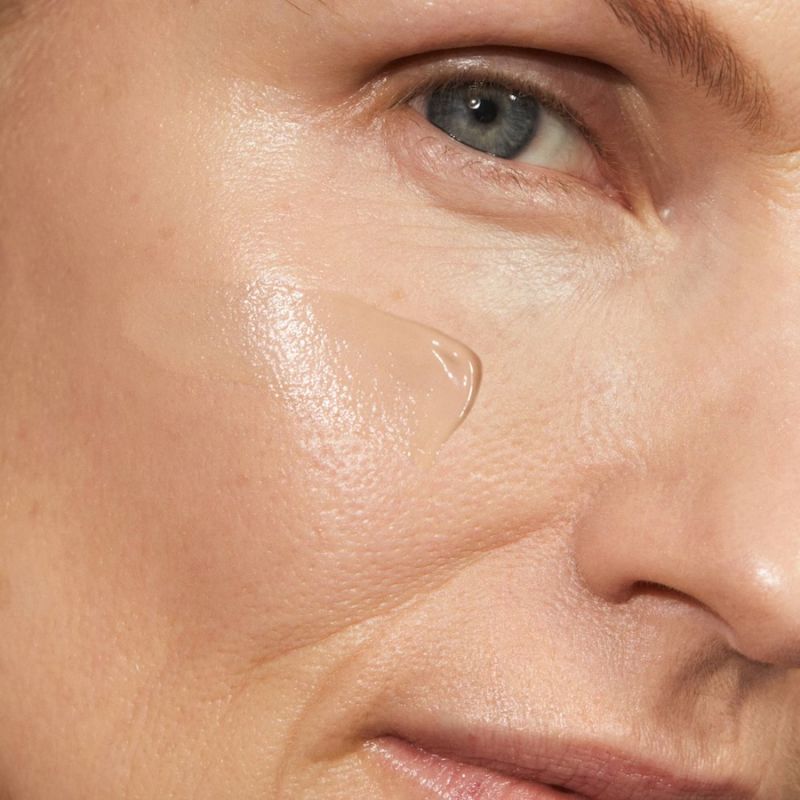 MADARA Organic Skincare SKINONYM Semi-Matte Peptide Foundation, #25 LINEN