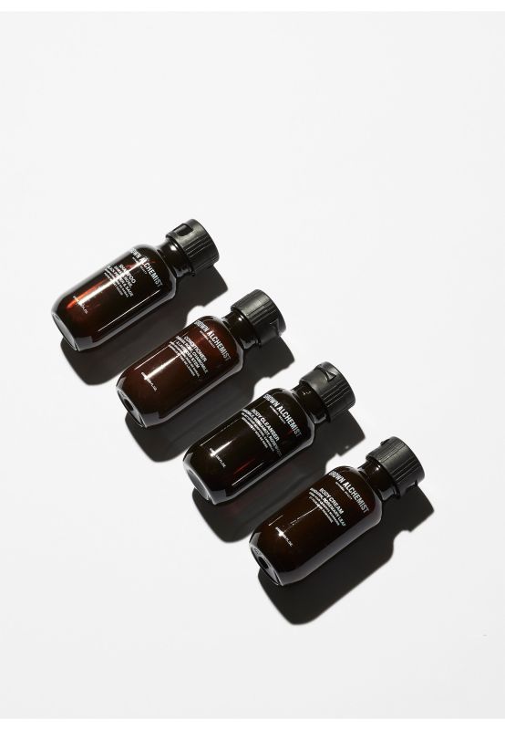 Grown Alchemist Travel Essentials Kit ensemble de voyage