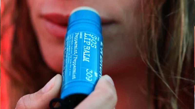 L:A BRUKET No. 309 SOS Lip Balm baume à lèvres